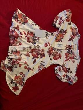 NWT Mia Joy by Joyfolie Emilia Dress in Cream Floral Size 3